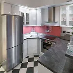 Mordecai 12 By Adrez Apartman *