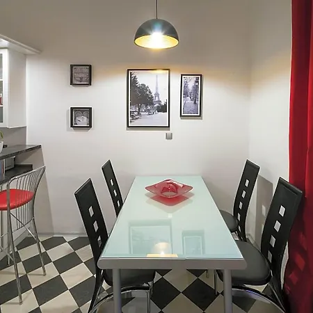 Apartamento Mordecai 12 By Adrez Praga